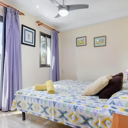 Casa Baulo アパート カン・ピカフォルト